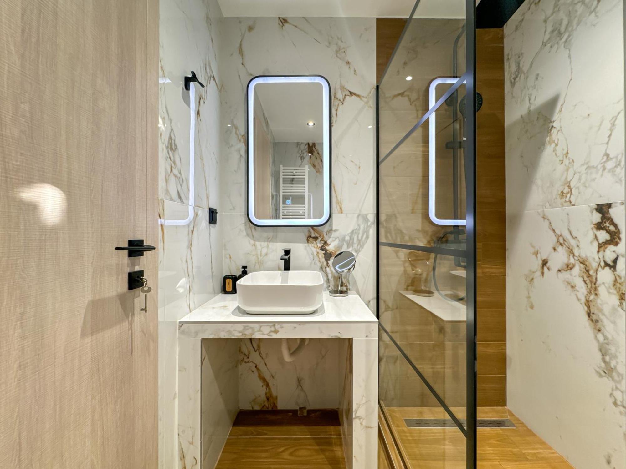 Luxury Downtown Apartment D1 塞萨洛尼基 外观 照片